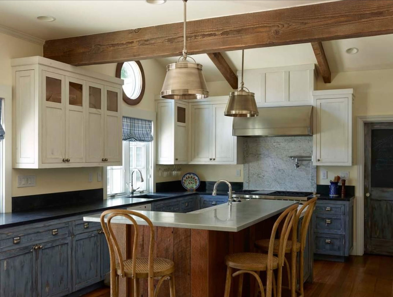 Refinished kitchen by Pucci Painting