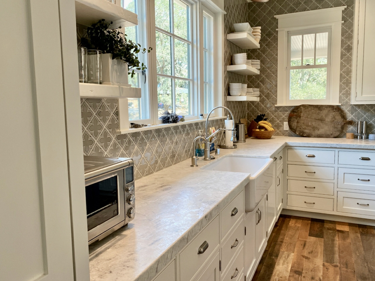 Refinished kitchen by Pucci Painting