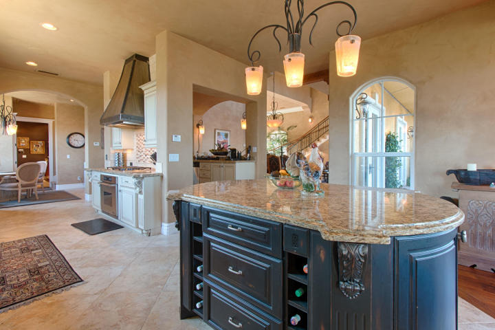 Refinished kitchen by Pucci Painting